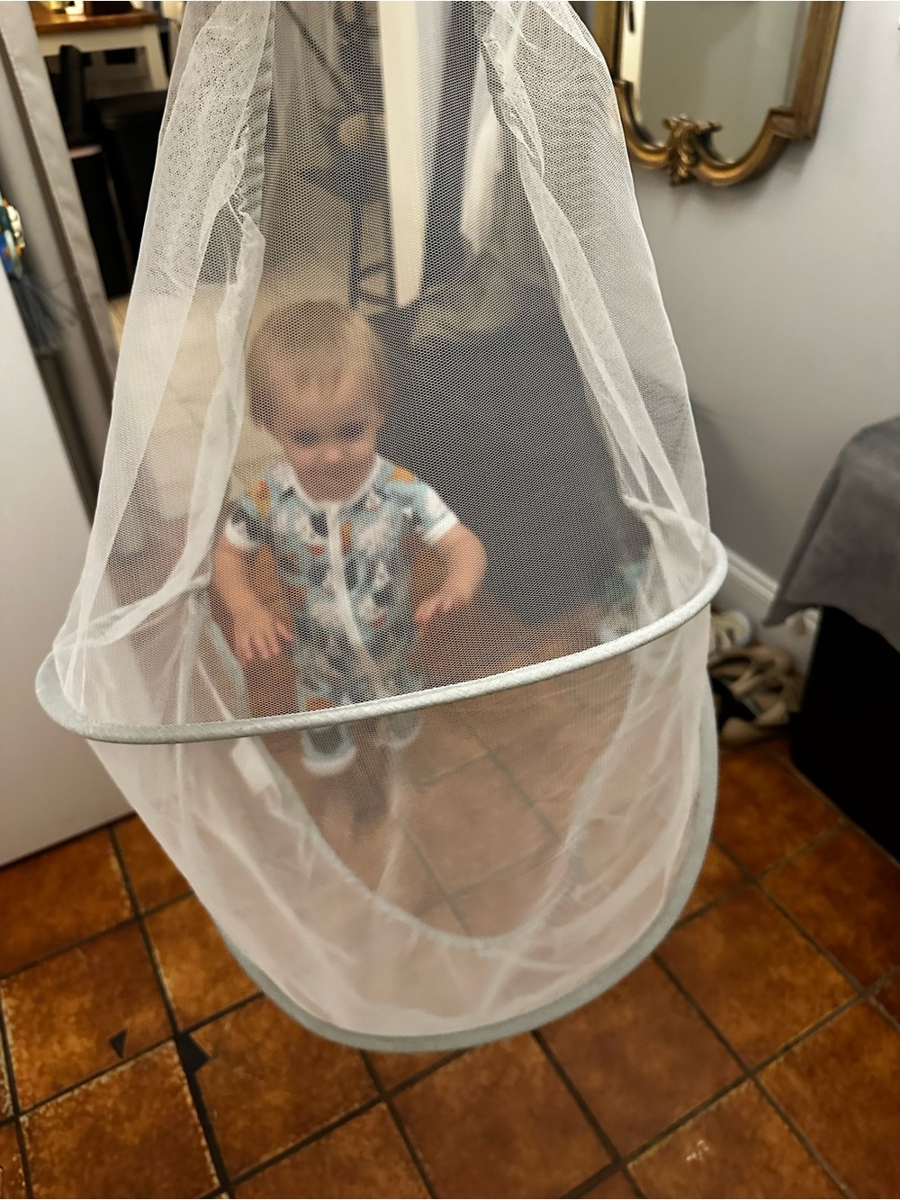 Mesh stroller bug net with snaps